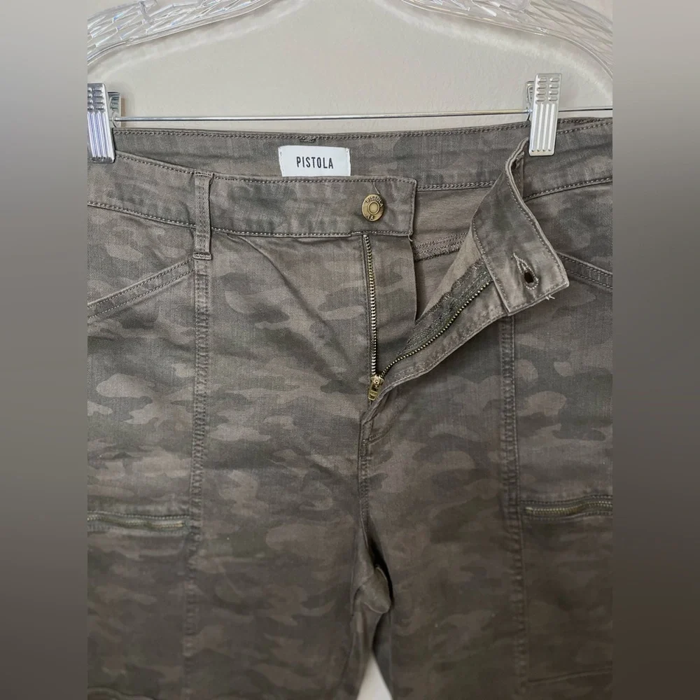 NWOT Pistola Revolve Camo Cargo Skinny Jeans
